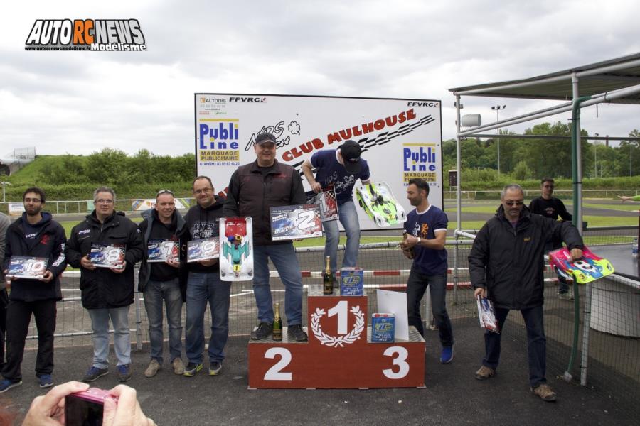 reportage 2ème cf piste 1/8 élite national 4 x 4 thermique à mulhouse club mccm les 14 et 15 mai 2016.