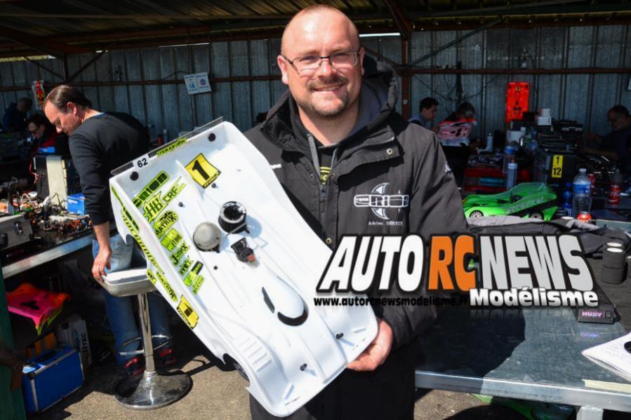 vidéo 1ère cf piste 1/8ème elite et national 4 x 4 à monteux adrien bertin sur hb R8 au club amac les 9 et 10 avril 2016.