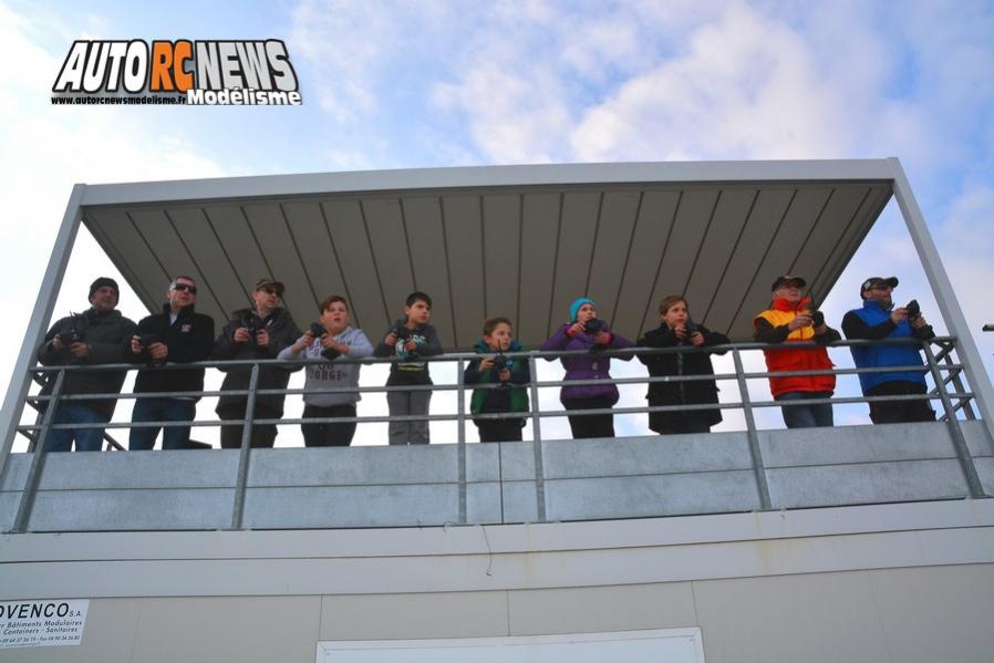 reportage de la 2ème manche du mini racing tour de provence à orange le 13 décembre 2015.