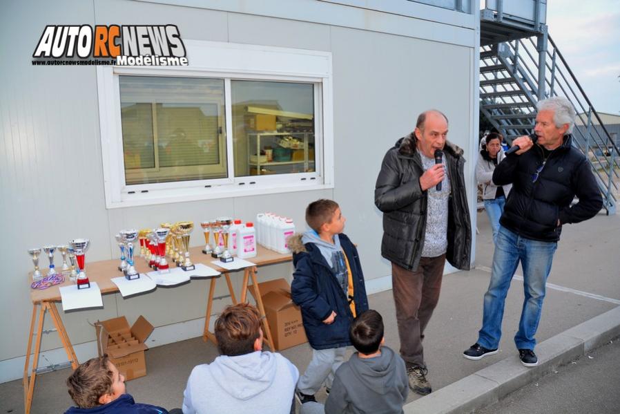 reportage de la 2ème manche du mini racing tour de provence à orange le 13 décembre 2015.