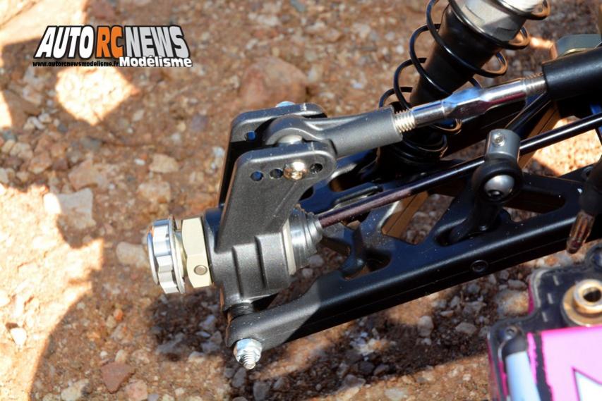 losi 8ight 4.0 nouveau tt 1/8 thermique de compétition distribué par horizon hobby.