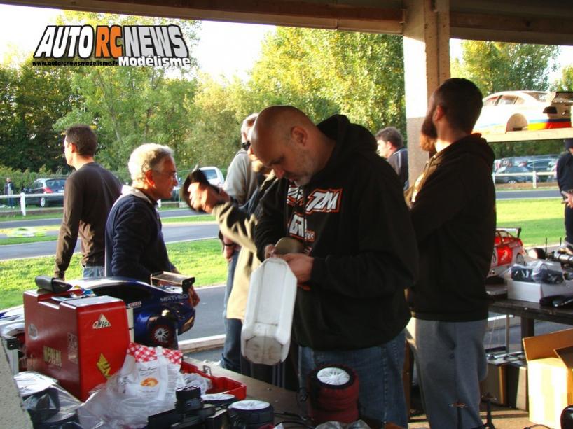 reportage coupe de france piste 1/5 à ris orangis tourisme, ff, f1 au club mrte les 10 et 11 octobre 2015.