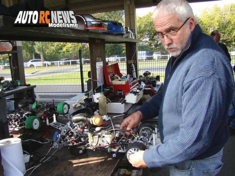 reportage coupe de france piste 1/5 à ris orangis tourisme, ff, f1 au club mrte les 10 et 11 octobre 2015.