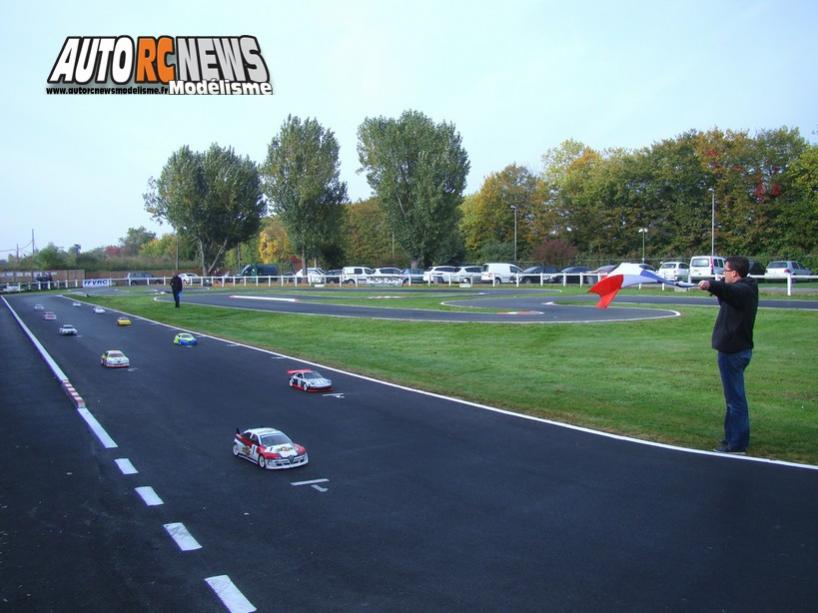 reportage coupe de france piste 1/5 à ris orangis tourisme, ff, f1 au club mrte les 10 et 11 octobre 2015.