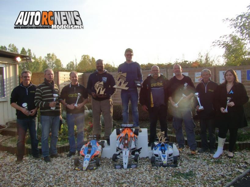 reportage coupe de france piste 1/5 à ris orangis tourisme, ff, f1 au club mrte les 10 et 11 octobre 2015.
