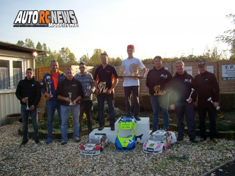 reportage coupe de france piste 1/5 à ris orangis tourisme, ff, f1 au club mrte les 10 et 11 octobre 2015.