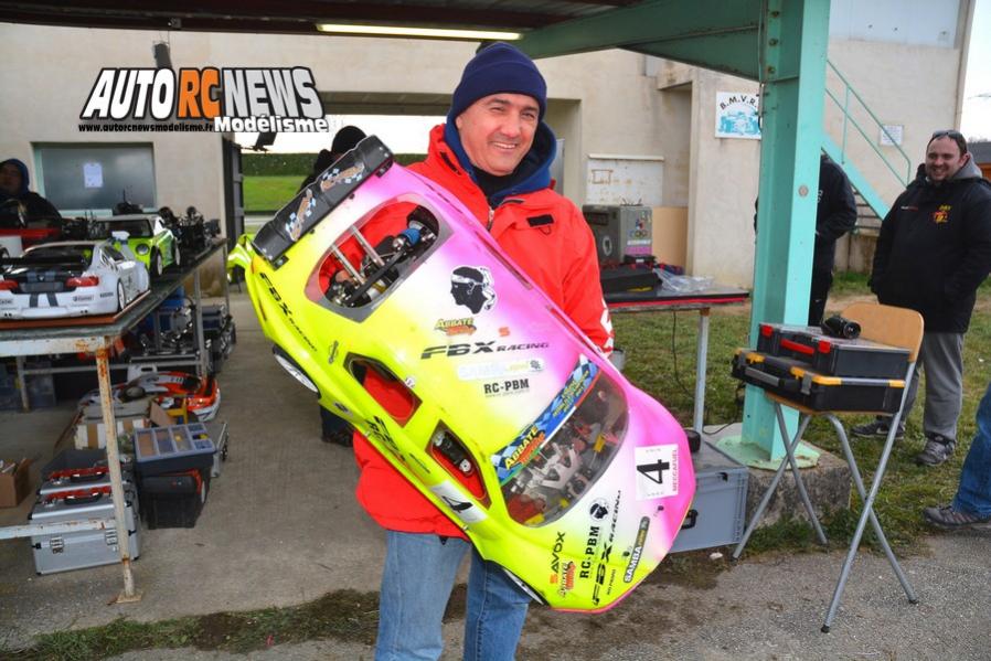 vidéo de la 1ère cf piste 1/5ème elite, ff et f1 qui s'est déroulée à beaumont monteux au club bmvrc les 21 et 22 mars 2015 avec patrick bariot sur sa fbx racing en catégorie formule france. vidéo de la 1ère cf piste 1/5ème elite, ff et f1 qui s'est déroulée à beaumont monteux au club bmvrc les 21 et 22 mars 2015 avec patrick bariot sur sa fbx racing en catégorie formule france.