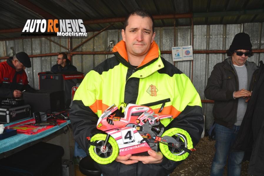 grand prix jean nougier 2015 sur le circuit de monteux du club amac situé quartier des confines route de sarrians dans le vaucluse.