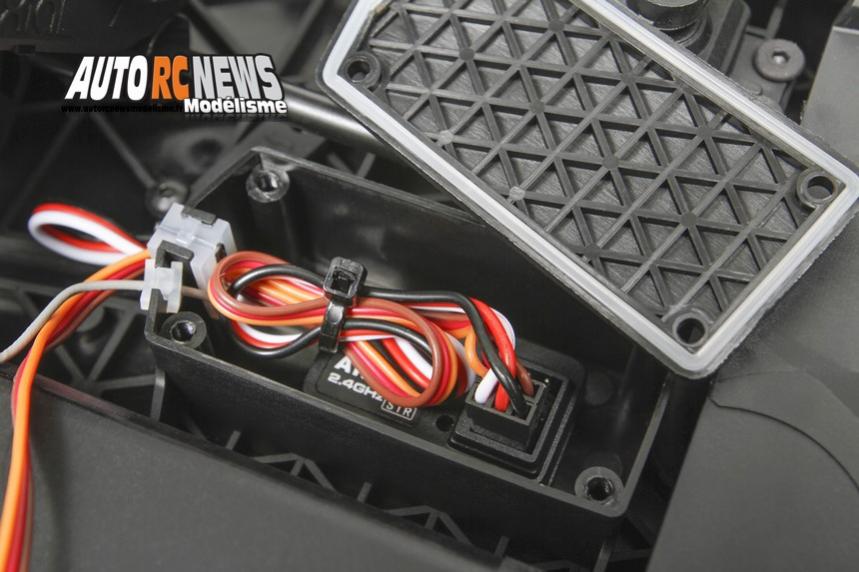 axial yeti xl 1/8th scale electric 4wd kit réf : ax90038