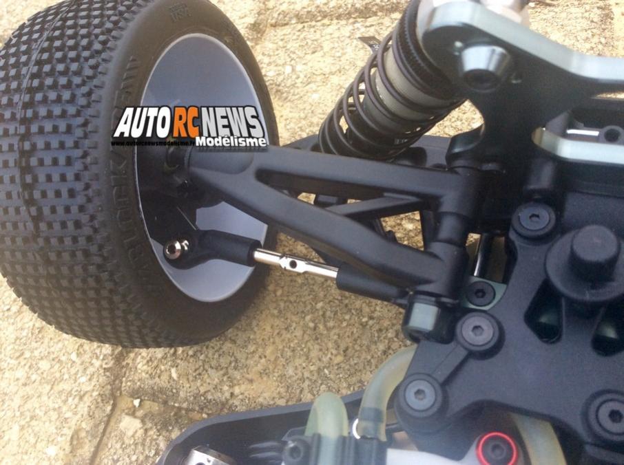 kevin michaudet et son mugen mbx7r sur la piste du mrcl de longvic