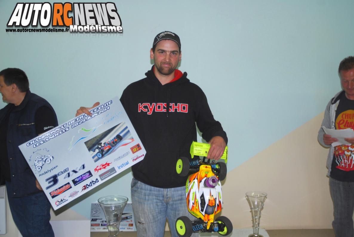 CF Elite TT 1/8 Les Andelys. 4ème manche du championnat de france de voitures radiocommandées qui s'est déroulée sur la piste du club maca27 stade rené tomasini, chapeautée par l'association de Modélisme Sportif Andelysien.