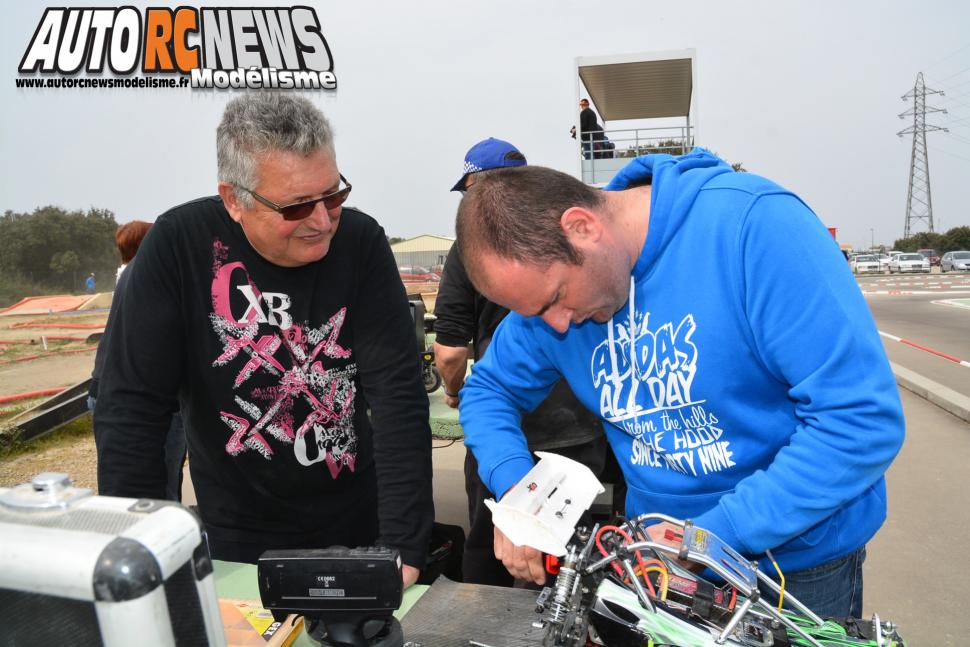 HPI Challenge Orange 30 mars 2014. course de voitures radiocommandées hpitour organisée sur la piste avio et tiger d'orange.