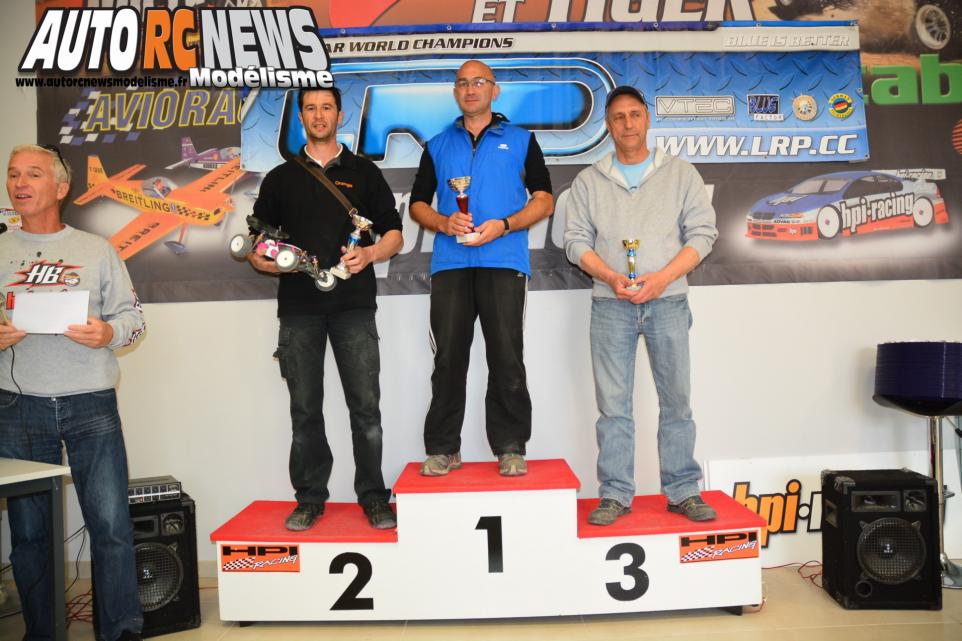 HPI Challenge Orange 30 mars 2014. course de voitures radiocommandées hpitour organisée sur la piste avio et tiger d'orange.