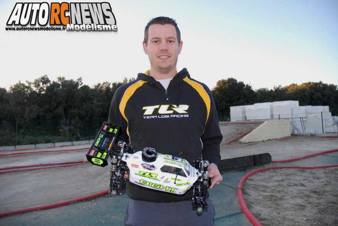 Le losi 8ight 3.0 d'edouard hugon est le nouveau TT 1/8ème thermique avec lequel le pilote du sud ouest défendra ses chances en championnat de france en 2014.