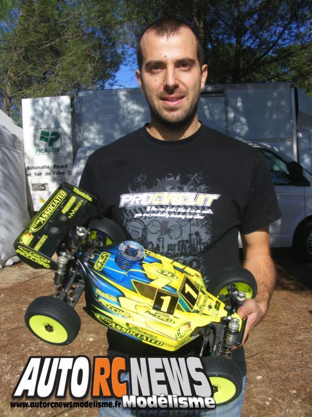 Grand Prix de Pierrefeu du Var. compétition de modélisme rc pour voitures radiocommandées TT 1/8ème thermiques. course organisée par le club vamp 83 de pierrefeu dans le département du var les 8,9 et 10 novembre 2013.