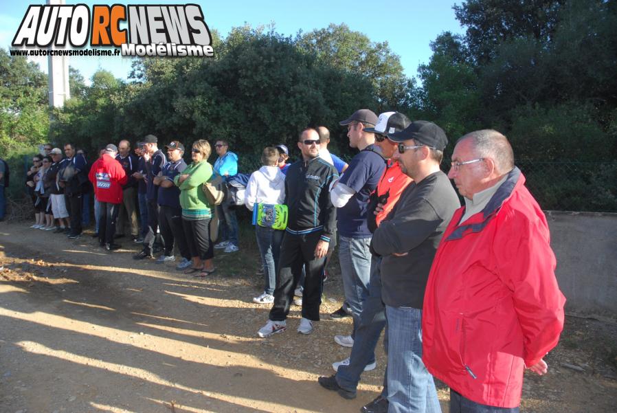 challenge hpi tour Saint Martin de Crau. compétition de voitures radiocommandées de marque hpi qui s'est déroulée sur la piste du club rmcc de saint martin de crau le 6 octobre 2013. modélisme R/C.