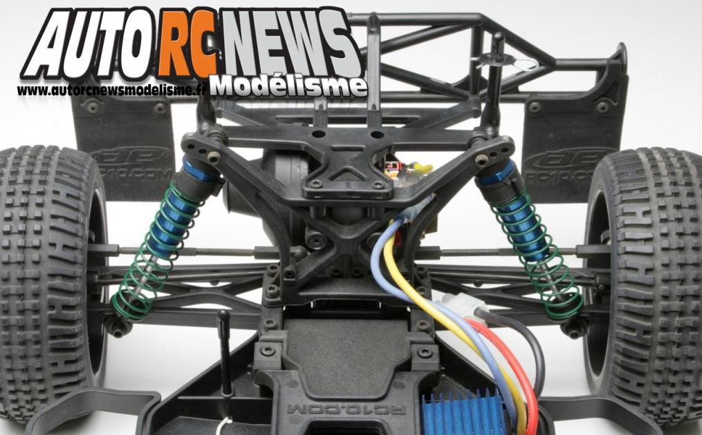 Asso SC10 RTR Pro Comp . nouvelle version pré assemblée référence 7028. voiture radiocommandée à l'échelle 1/10ème propulsée par un moteur Reedy 17 tours. modélisme auto r/c.