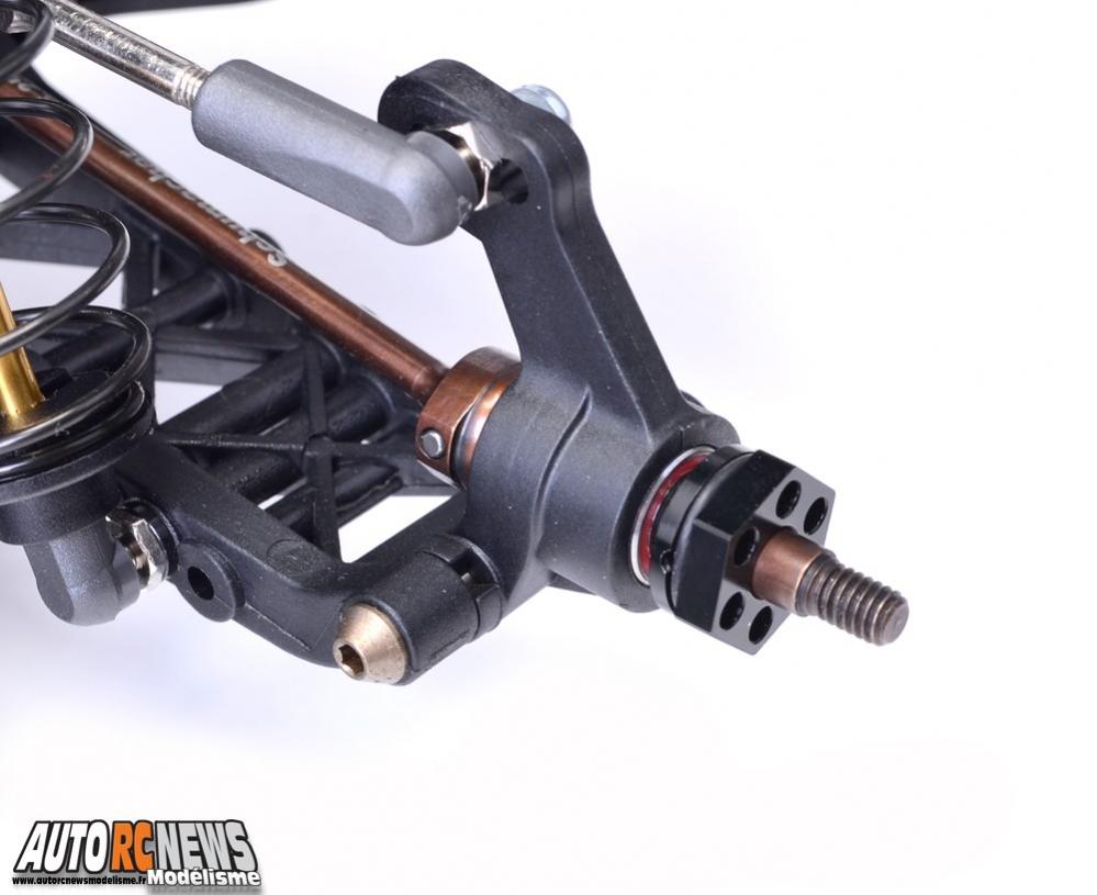 Schumacher Cougar KR. voiture radiocommandée électrique 2 roues motrices schumacher disponible sous les références k139 et k140. modélisme auto r/c.