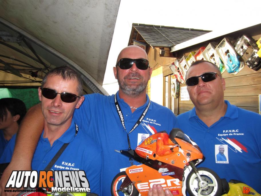 rc bike world championship kirchberg 2013. championnat du monde de motos radiocommandées en autriche à kirchberg sur la piste stöhr ring du club modell rennaut de graz. motos radiocommandées.modélisme motos r/c. corentin blaise remporte le championnat du monde 2013 de motos r/c en catégorie nitrobike