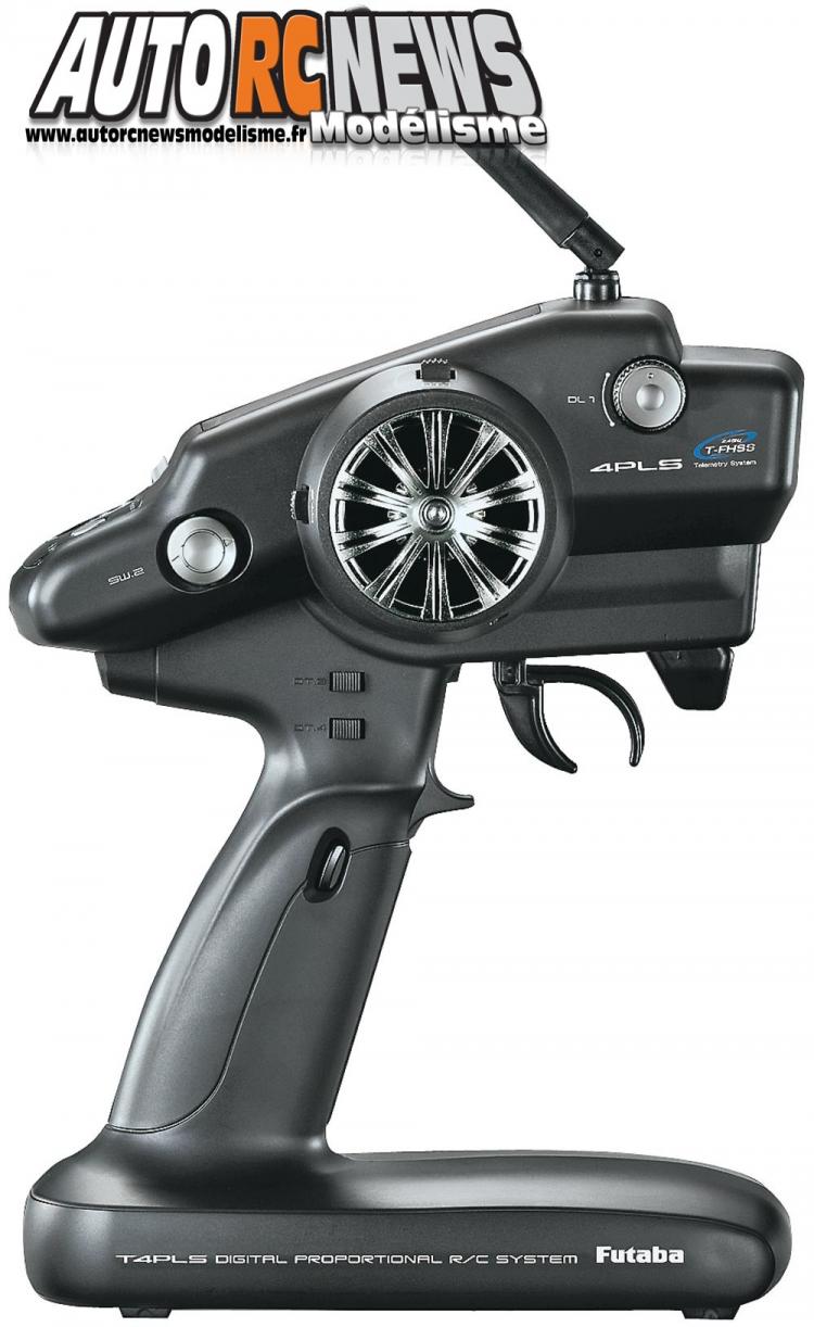 Futaba 4PLS. nouvelle radio futaba 4 pls fhss avec télémétrie. émetteur à volant pour le modélisme auto radiocommandé.