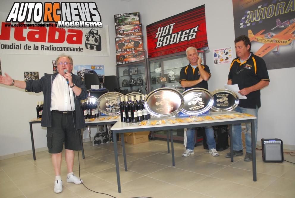 troisième manche du championnat de france tout terrain 1/10ème électrique à orange. modélisme auto radiocommandé.