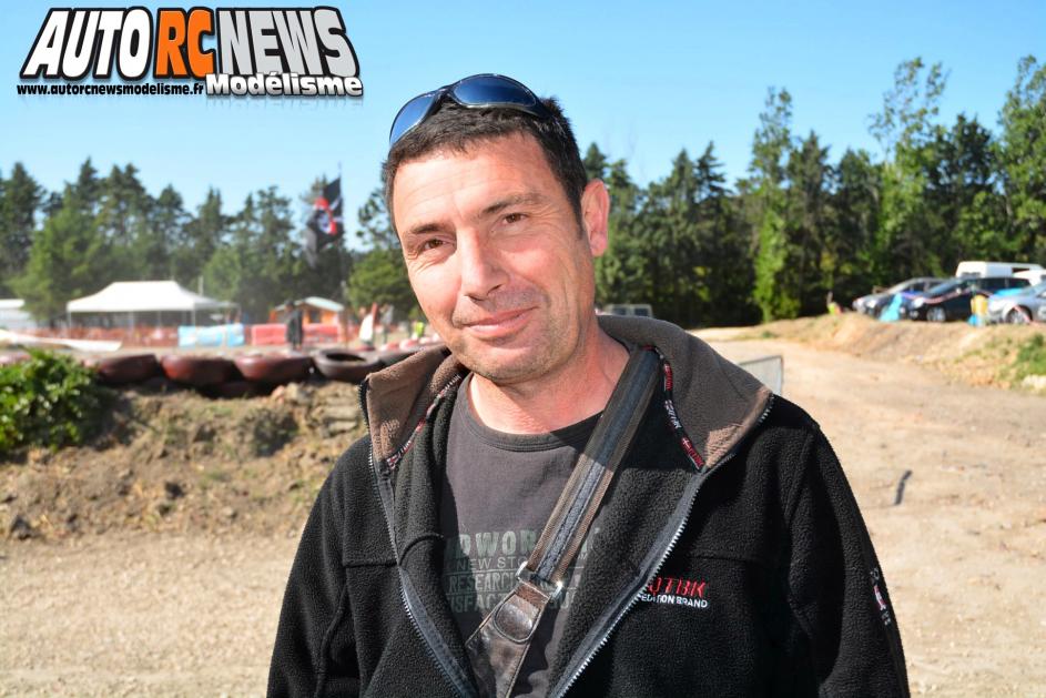 Rassemblement de voitures radiocommandées TT 1/5ème thermiques au MMRC (morières models radio commande) de Morières les Avignon, du jeudi 1er mai au dimanche 4 mai 2014.