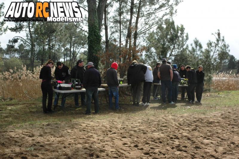 1ère manche du championnat de france TT 1/8ème Le Teich organisée par le micro racing club teichois les 22 et 23 mars 2014. reportage de la course