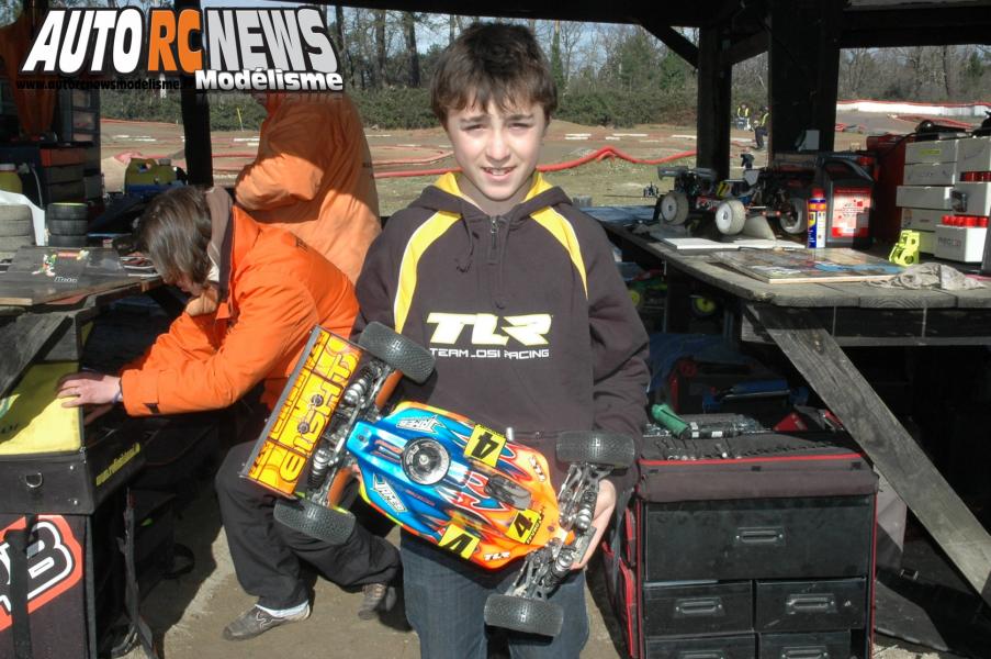 1ère manche du championnat de france TT 1/8ème Le Teich organisée par le micro racing club teichois les 22 et 23 mars 2014. reportage de la course