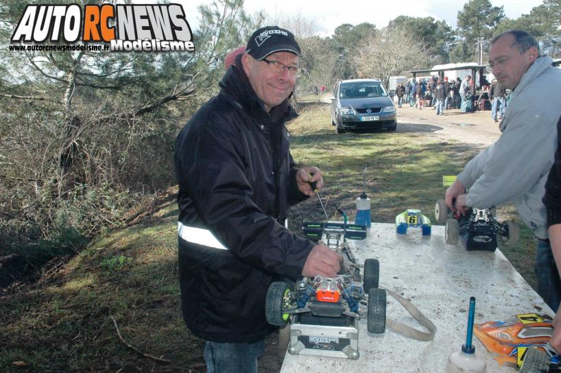 1ère manche du championnat de france TT 1/8ème Le Teich organisée par le micro racing club teichois les 22 et 23 mars 2014. reportage de la course