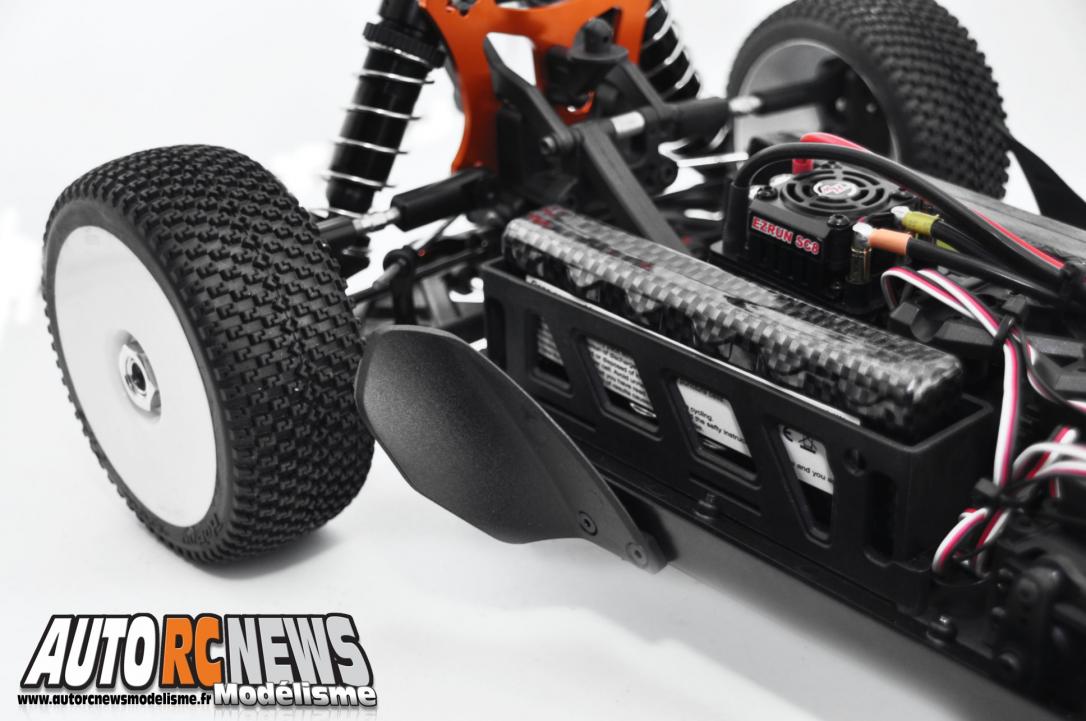 Hobao Hyper SSe Brushless RTR Nouveau TT 1/8ème électrique brushless Hobao sur base Hyper SS, avec un moteur brushless et des accus Li-po.