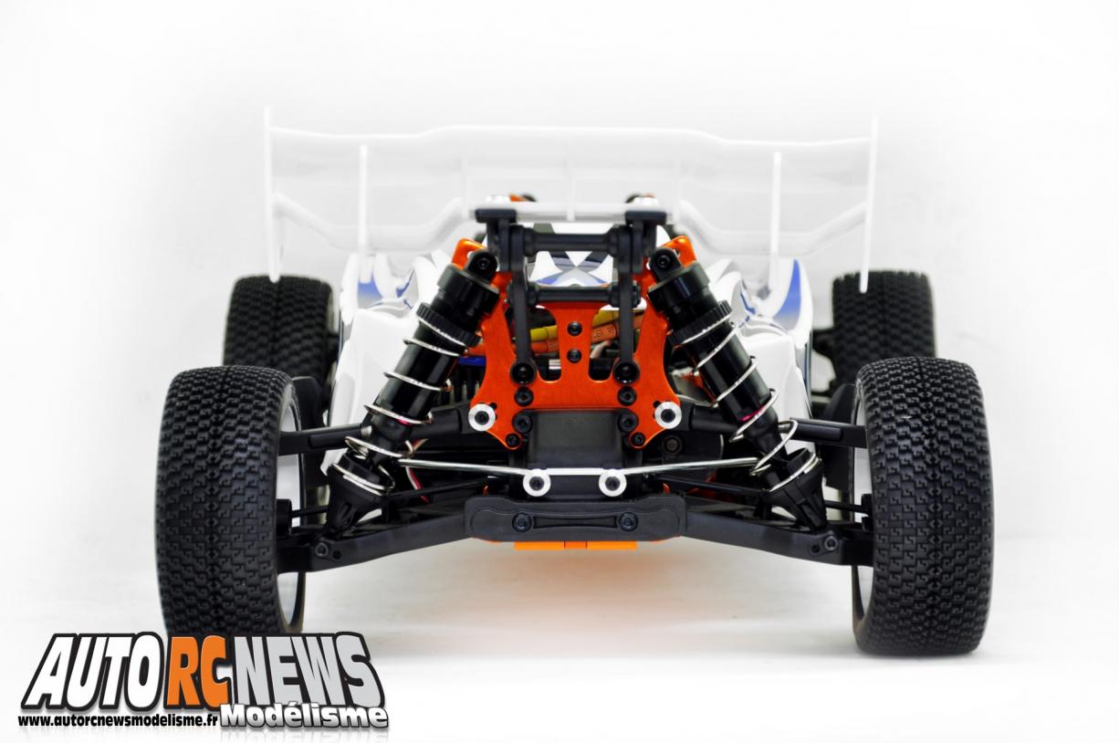 Hobao Hyper SSe Brushless RTR Nouveau TT 1/8ème électrique brushless Hobao sur base Hyper SS, avec un moteur brushless et des accus Li-po.