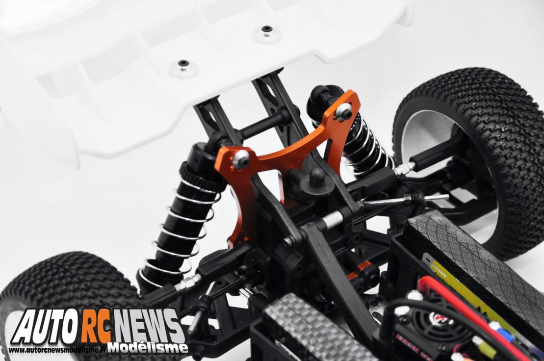 Hobao Hyper SSe Brushless RTR Nouveau TT 1/8ème électrique brushless Hobao sur base Hyper SS, avec un moteur brushless et des accus Li-po.